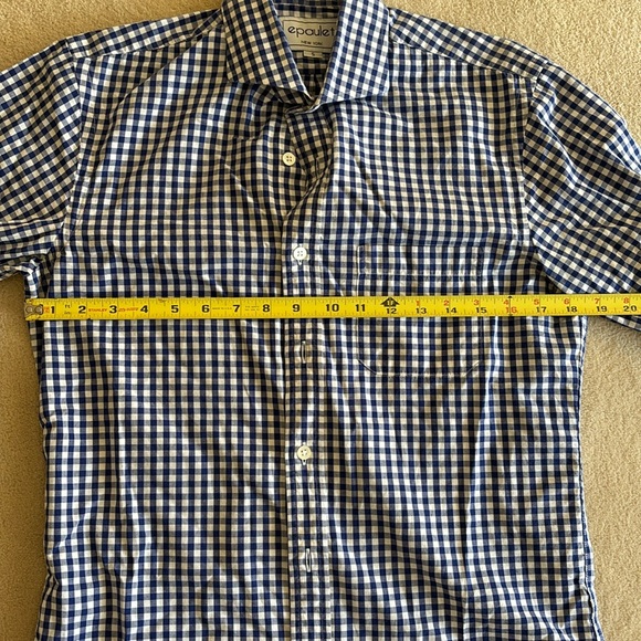 2 Epaulet button down shirts - Picture 9 of 10